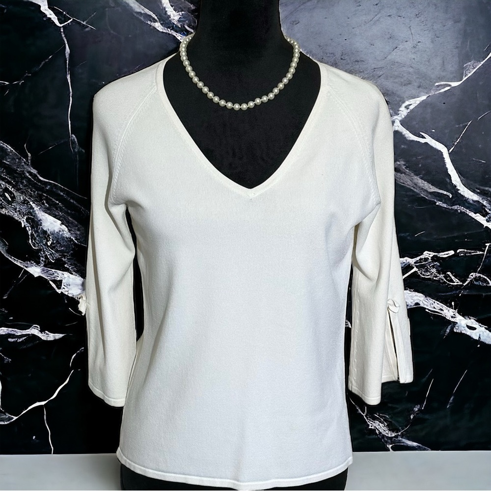 Women’s White Top -V-Neck & 3/4 Sleeves with Slits & Bow Details -Escio -Size M